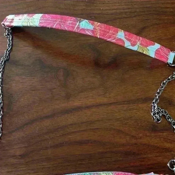 Madden girl  Mint Flora Handbag. - Picture 3 of 7